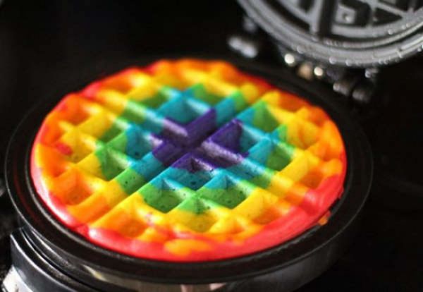 10895615-diy-rainbow-waffles-650-1467369795.jpg (30.8 Kb)