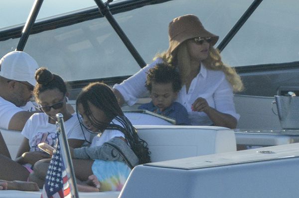 2310_b2.jpg (35.74 Kb)