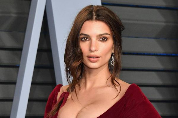 3409_emily-ratajkowski.jpg (29.29 Kb)