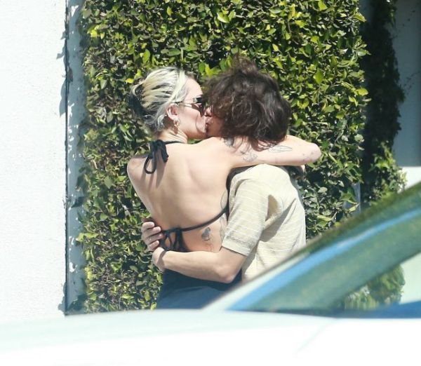 4253_2.jpg (64.12 Kb)