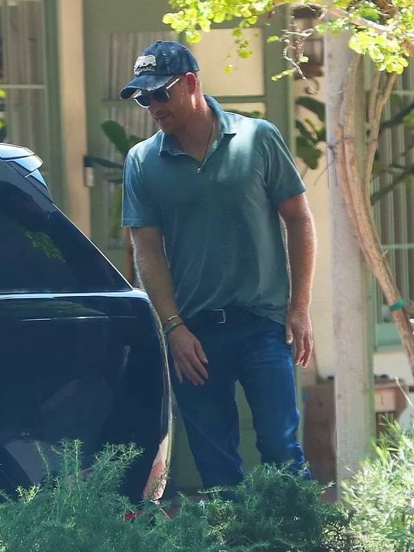 6764_4.jpg (90.7 Kb)