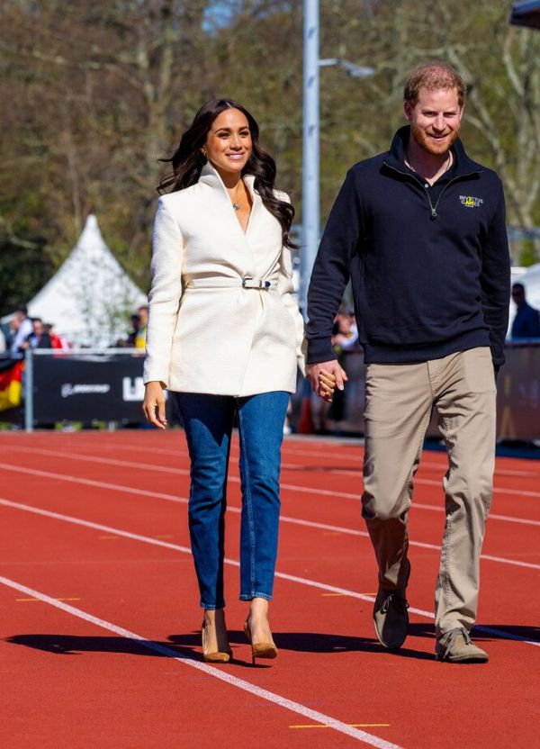 6977_4e.jpg (78.65 Kb)