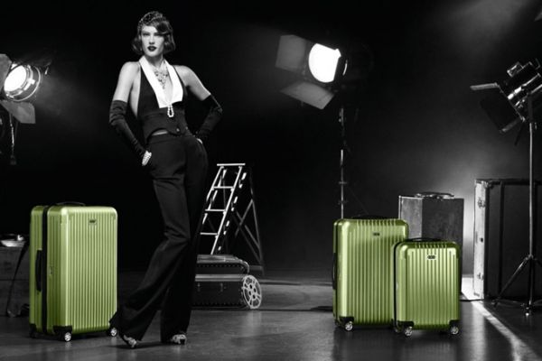 alessa-ambrosio-rimowa-luggage-ad-campaign6-800x1444.jpg (29.33 Kb)
