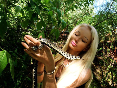 c2853bf-barbie2.jpg (175.98 Kb)