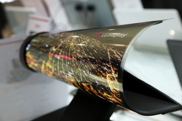 ces_2016_18_inch_rollable_oled_0_0-671x447.jpg (30.98 Kb)