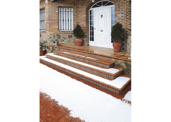 escalera-nature-01.jpg (40.1 Kb)