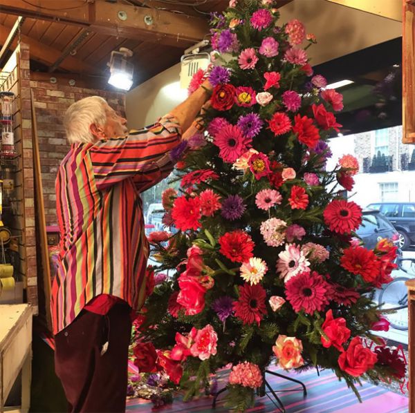 floral-christmas-tree-decorating-ideas-310.jpg (90.87 Kb)