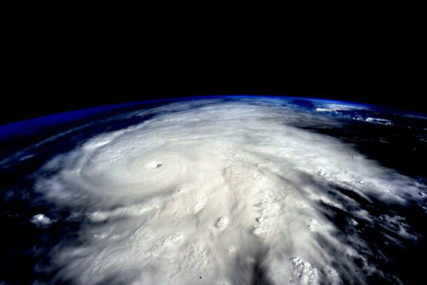 hurricane-patricia-approaches-mexico.jpg (26.33 Kb)