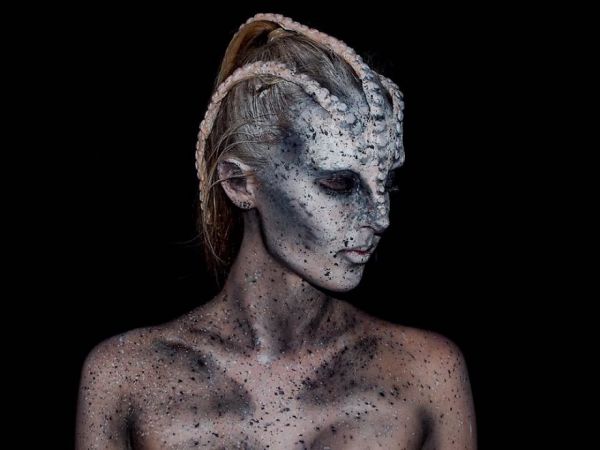 i-make-myself-into-monsters-4431bf7f267__880.jpg (31.21 Kb)