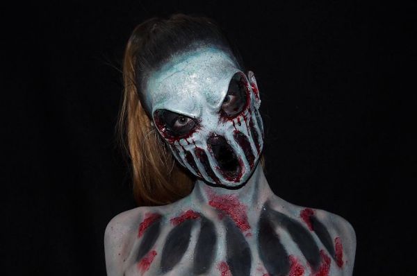 i-make-myself-into-monsters-44323b21362__880.jpg (24.21 Kb)