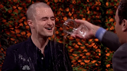 img-daniel-radcliffe-gets-drenched-in-water-war-with-fallon.jpg (60.25 Kb)