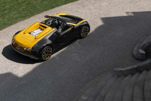 kompaniya-bugatti-predstavila-unikalnyj-veyron-grand-sport-vitesse-1-of-1-02.jpg (36.21 Kb)