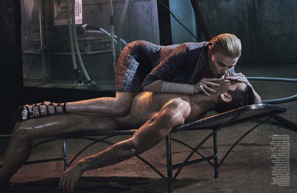 lara-stone-steven-klein-w-magazine-march-2015-07.jpg (40.35 Kb)