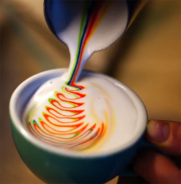 latte-art-food-dye-mason-salisbury-15.jpg (32.09 Kb)