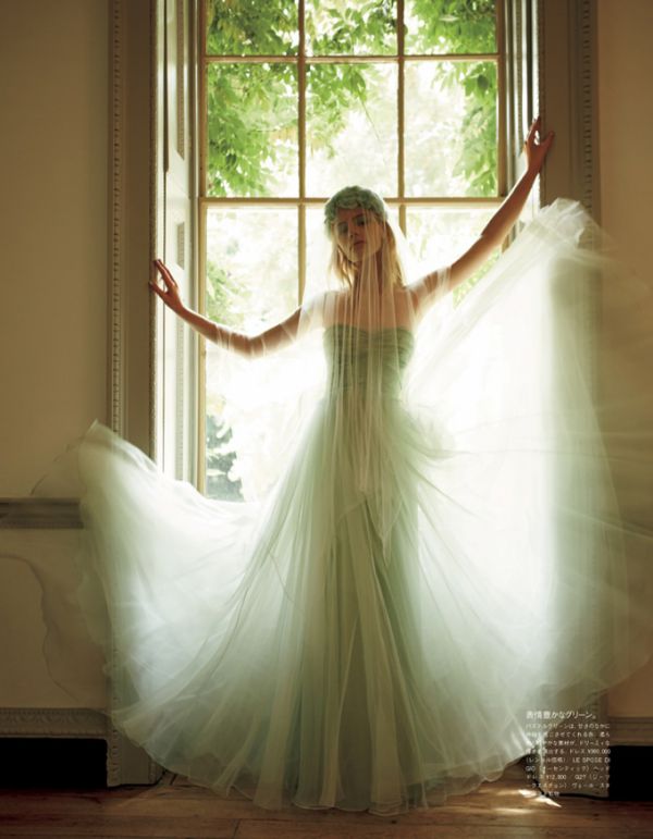 pastel-bridal-dresses-vogue-japan03.jpg (53.75 Kb)