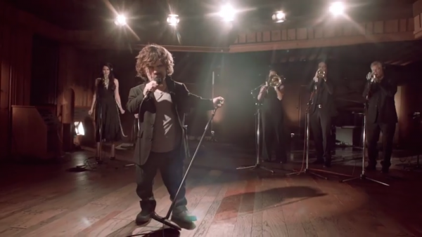 peter-dinklage-sings-a-game-of-thrones-musical-for-red-nose-day.png (2.6 Kb)