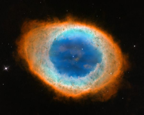 ring-nebula.jpg (26 Kb)