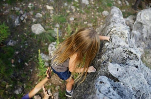 rockclimbingtoddler04.jpg (.26 Kb)