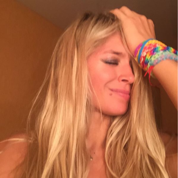 rqdyj9c_fu8.jpg (40.85 Kb)