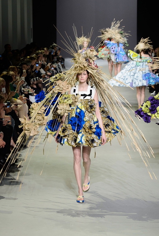 viktor-e-rolf-hc-rs15-1306.jpg (292.52 Kb)