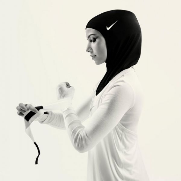 x800-nike-pro-hijab_jpg_pagespeed_ic_trn2xgkyuw.jpg (20.69 Kb)