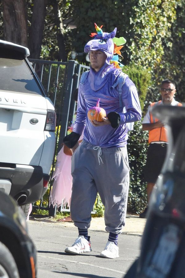 xchanning-tatum-unicorn-halloween-2_jpg_pagespeed_ic_mzhphoo5jo.jpg (102.55 Kb)