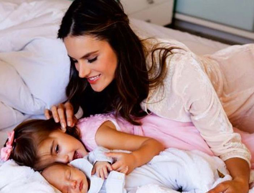 99_alessandra-ambrosio-baby-noah-first-look1.jpg (1.9 Kb)