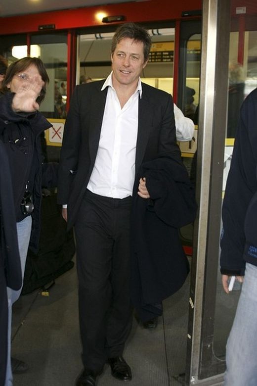 hughgranthughgrantberlinfilmfestfwirrolyfp8l.jpg (52.53 Kb)
