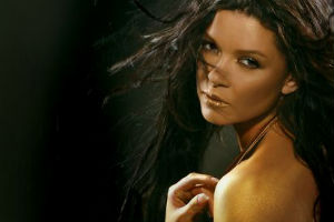 �������