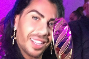 ����� ������