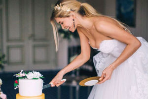 ³�� ��������