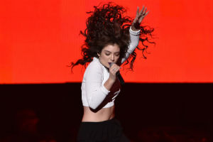 Lorde  American Music Awards 2014