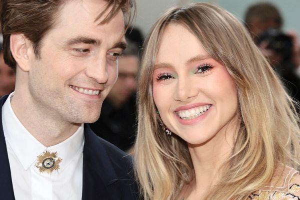 03_robert_pattinson_i_syuki_voterhaus.jpeg (41.97 Kb)