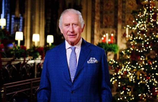 0893_korol_charlz_iii_yalinka.jpg (45. Kb)