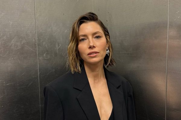 1390_dzhessika_bil1.jpg (34.28 Kb)