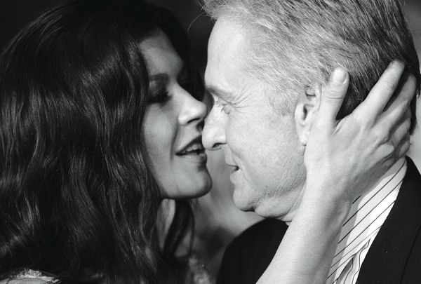 2582_ketrin_zeta-dzhons_i_duglas.jpg (42.66 Kb)