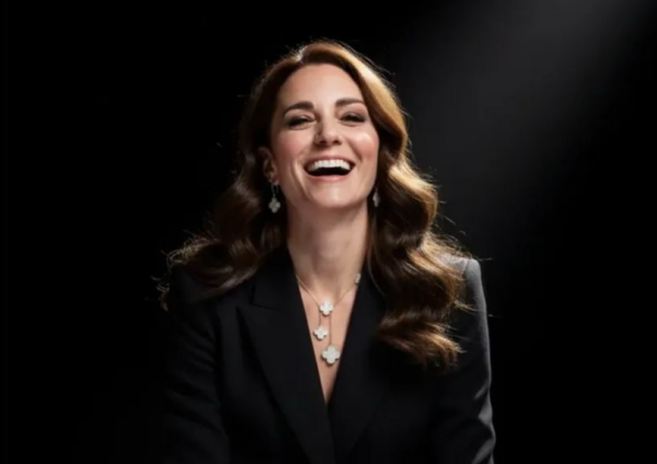 2646_keit_middlton_usmihaetsya_sziro.png (143.96 Kb)