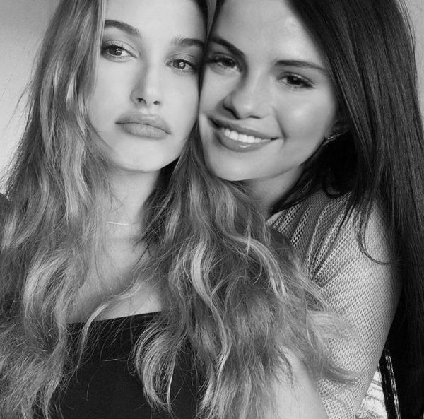 3225_selena_gomes_i_heili_biber.jpg (74.37 Kb)