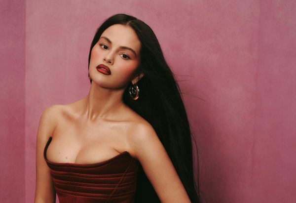 3958_selena_gomes5.jpg (21.77 Kb)