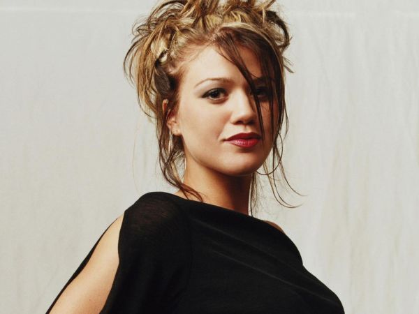 5329_kelli_klarkson.jpg (27.98 Kb)