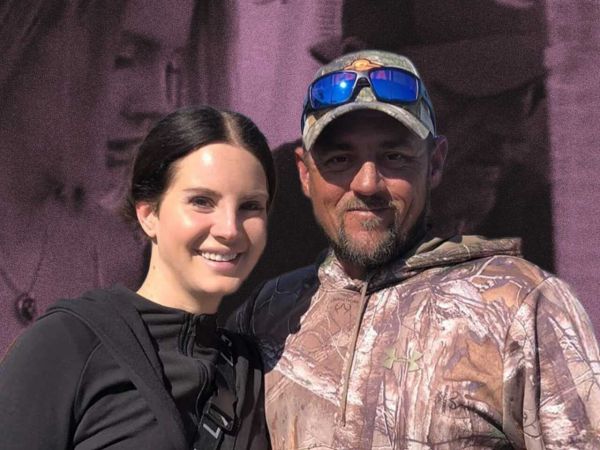 6793_lana_del_rei_i_dzheremi_dyufren.jpeg (51.5 Kb)