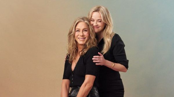 6997_dzhennifer_eniston_i_riz_vizerspun.jpg (19.37 Kb)