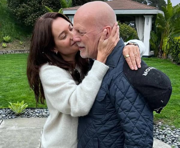 7068_bryus_villis_i_emma3.jpg (64.93 Kb)