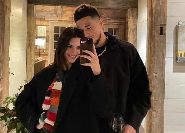 8246_kendall_dzhenner_i_buker2.jpg (41.56 Kb)