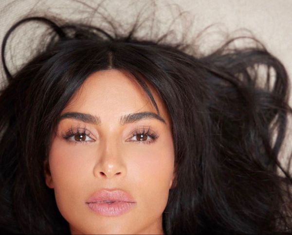 8276_kim_kardashyan1.jpg (36.22 Kb)