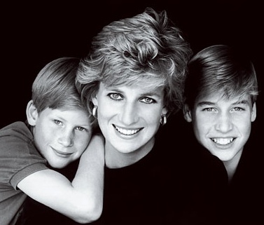 8967_princesa_diana_z_sinami.jpg (38 Kb)