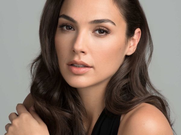 9133_gal_gadot.jpg (30.18 Kb)