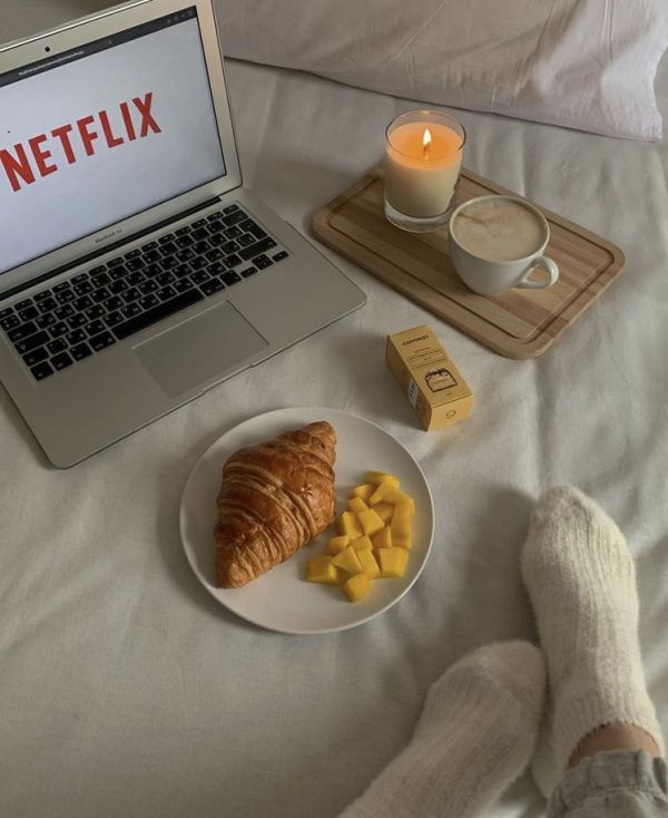 9198_netflix_kartina_na_lizhku.jpg (55.47 Kb)