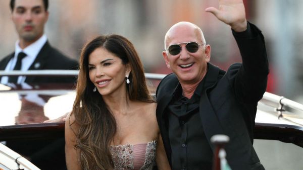 9728_dzheff_bezos_z_druzhinoyu1.jpg (29.17 Kb)