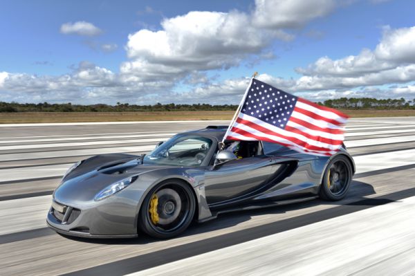 hennessey_venom_gt_270_4_mph_ksc_800px-01.jpg (44.75 Kb)